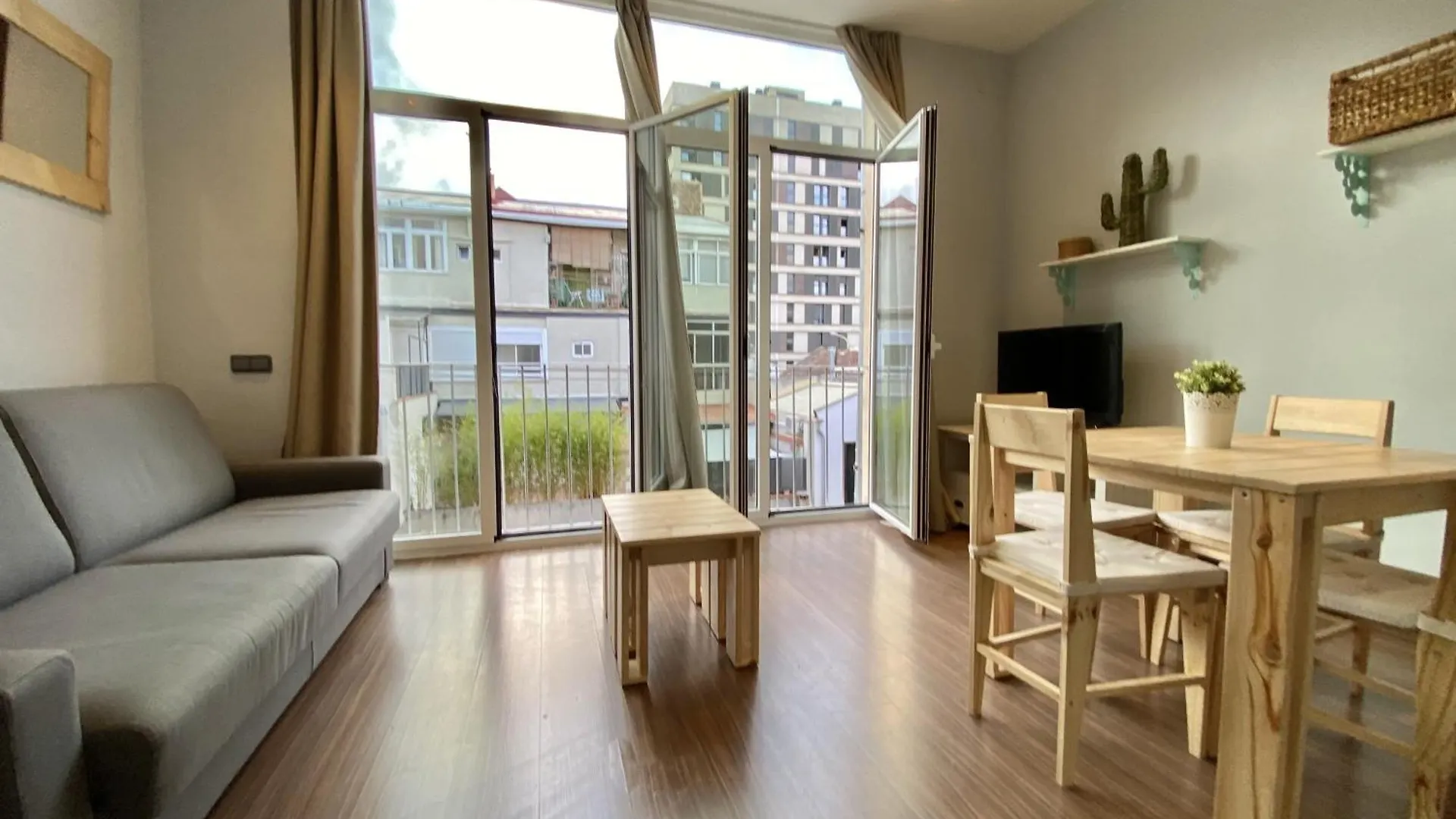 Loft Pere IV Apartment Barcelona